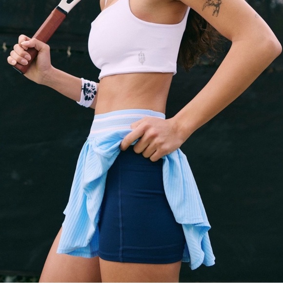 NWT Free People Movement High Dive Blue Sultry Skort size medium - Picture 2 of 10